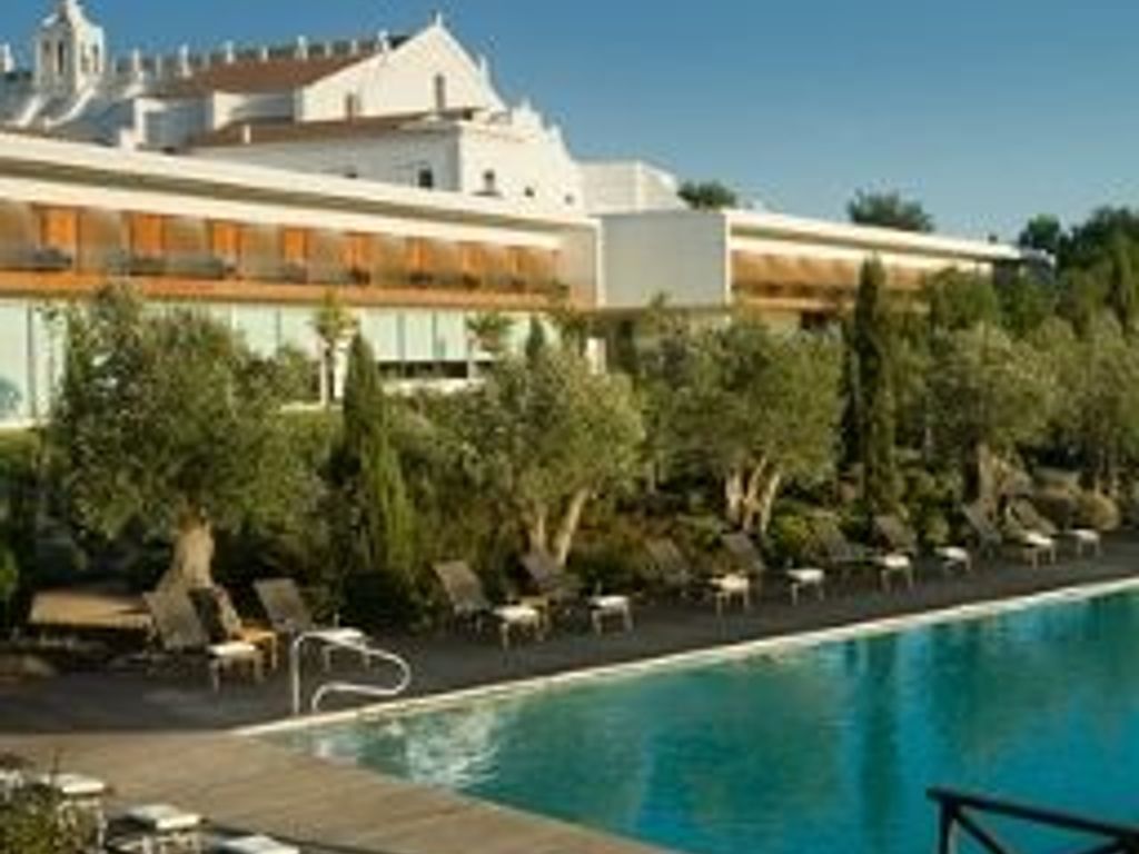 Convento do Espinheiro Hotel & SPA Evora