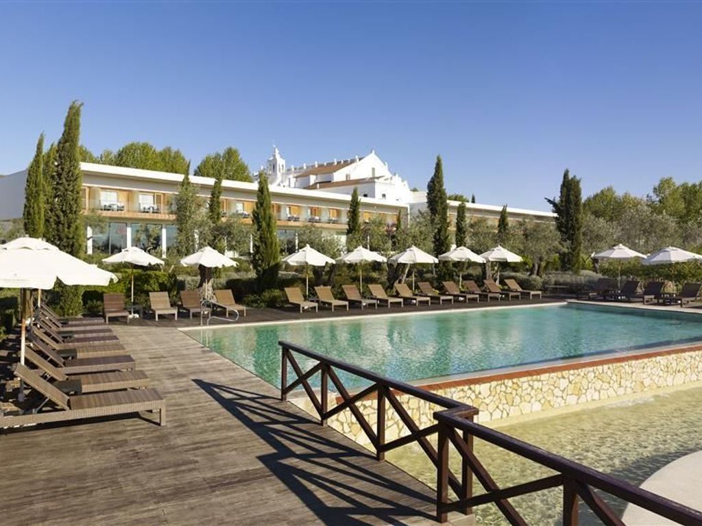Convento do Espinheiro Hotel & SPA Evora