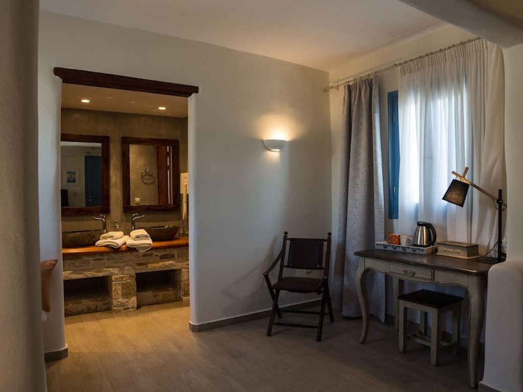 Alkyoni Beach Hotel