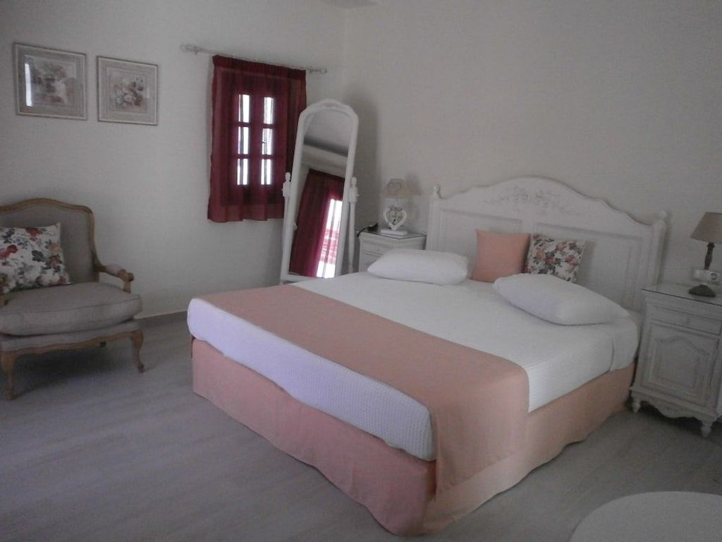 Alkyoni Beach Hotel