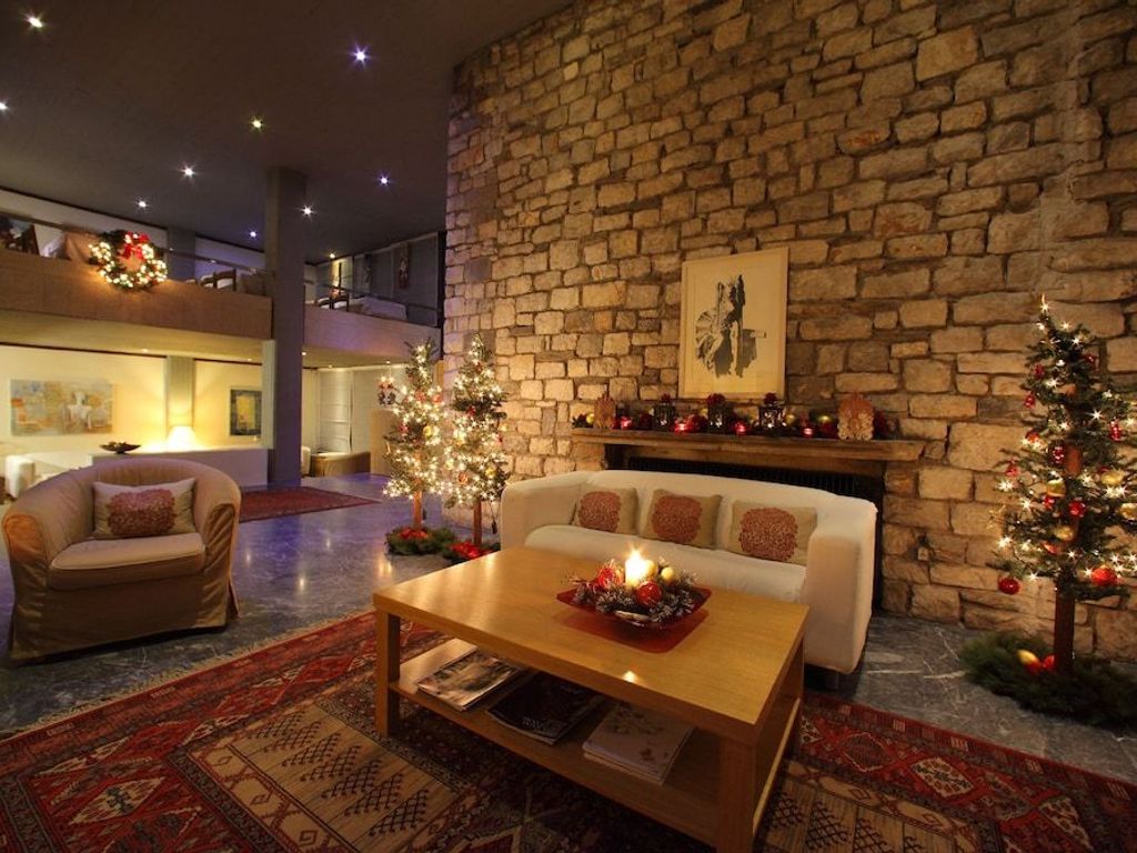 Dioscouri Hotel