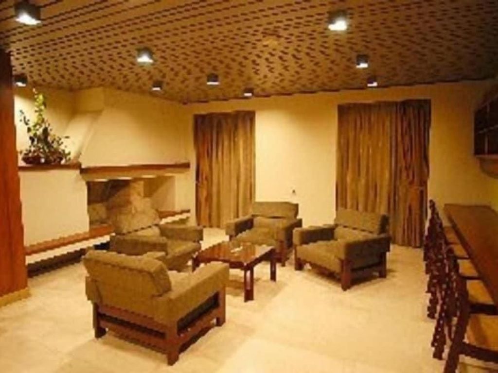 Alexandros Hotel