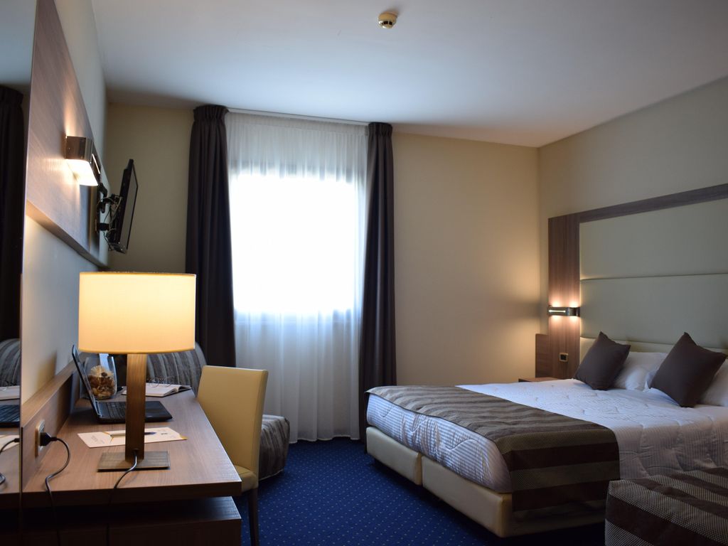 Roma Domus Hotel