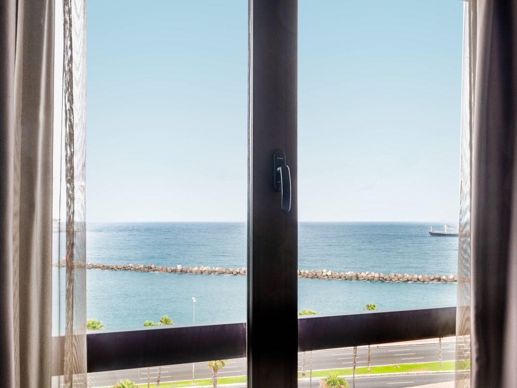 AC Hotels by Marriott Hotel Iberia Las Palmas