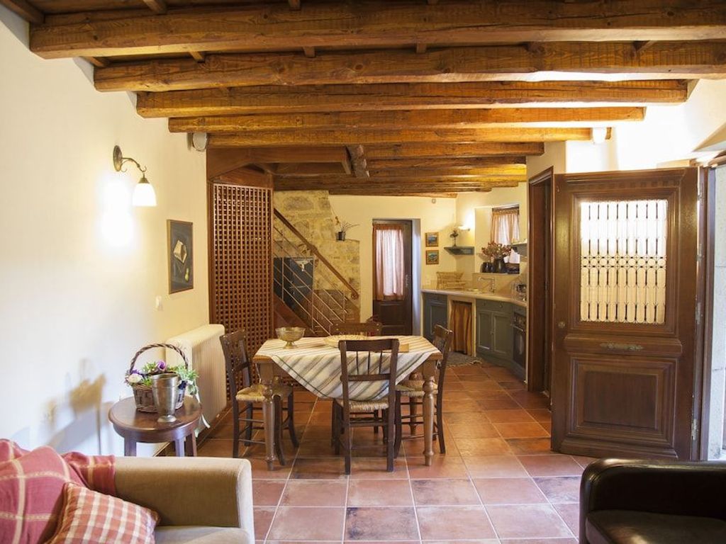 Kalimera Archanes Village