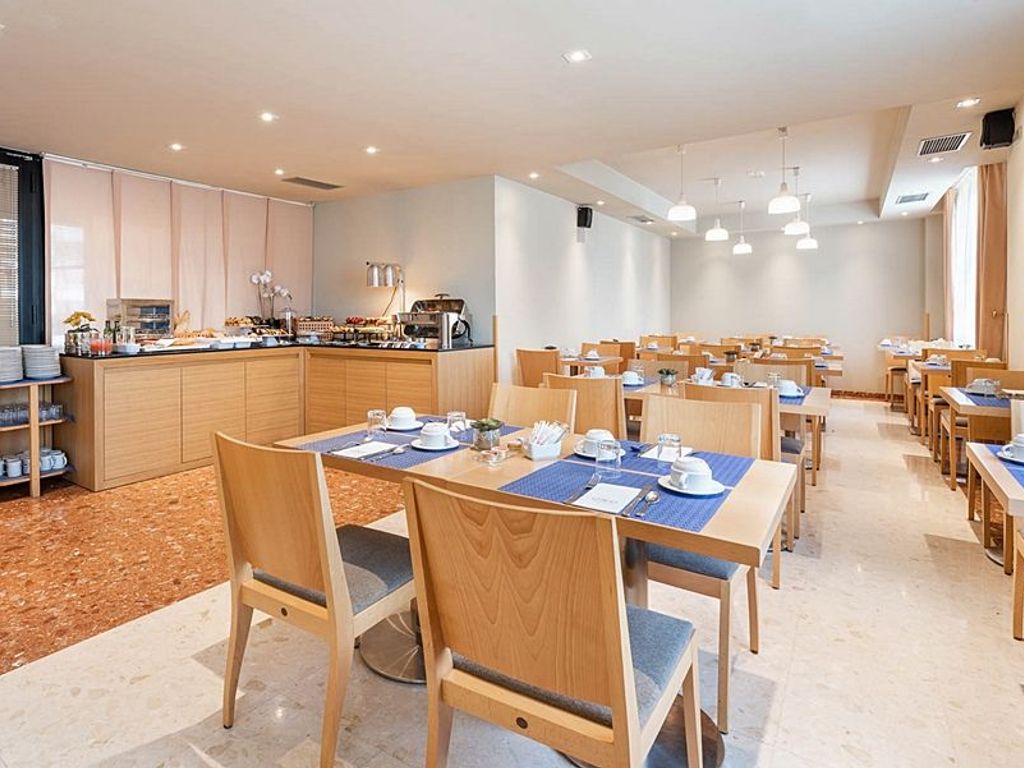EXE APARTHOTEL CAMPUS SAN MAMES