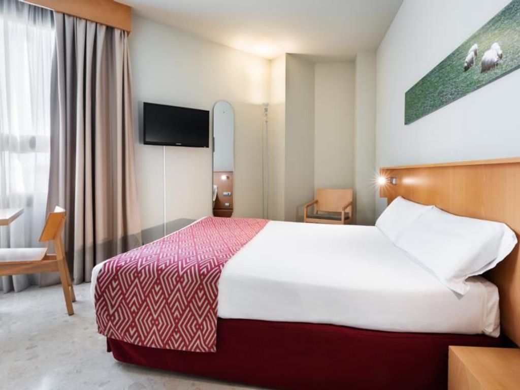 EXE APARTHOTEL CAMPUS SAN MAMES