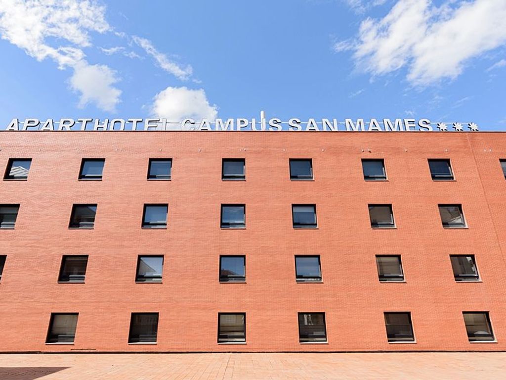 EXE APARTHOTEL CAMPUS SAN MAMES