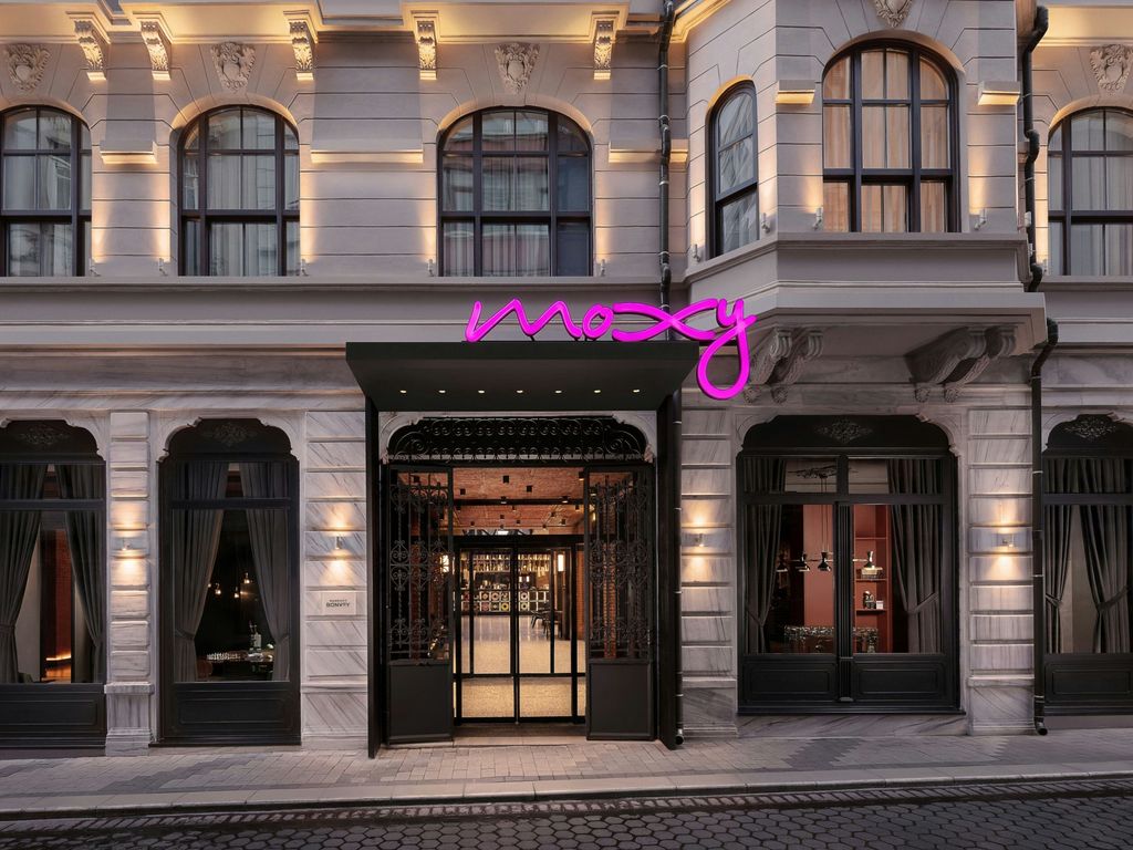 Moxy Istanbul Taksim