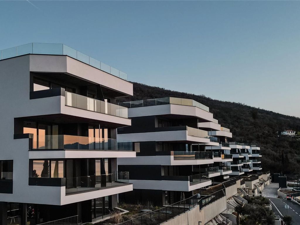 Sealeven Hotel And Residences