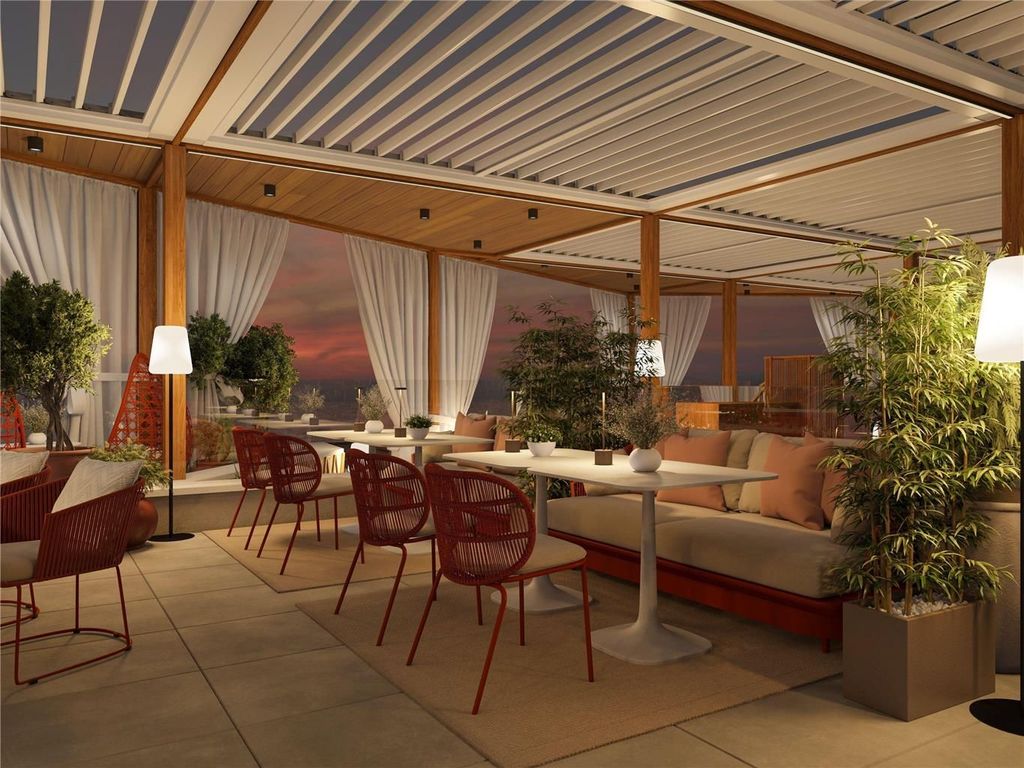 Sealeven Hotel And Residences