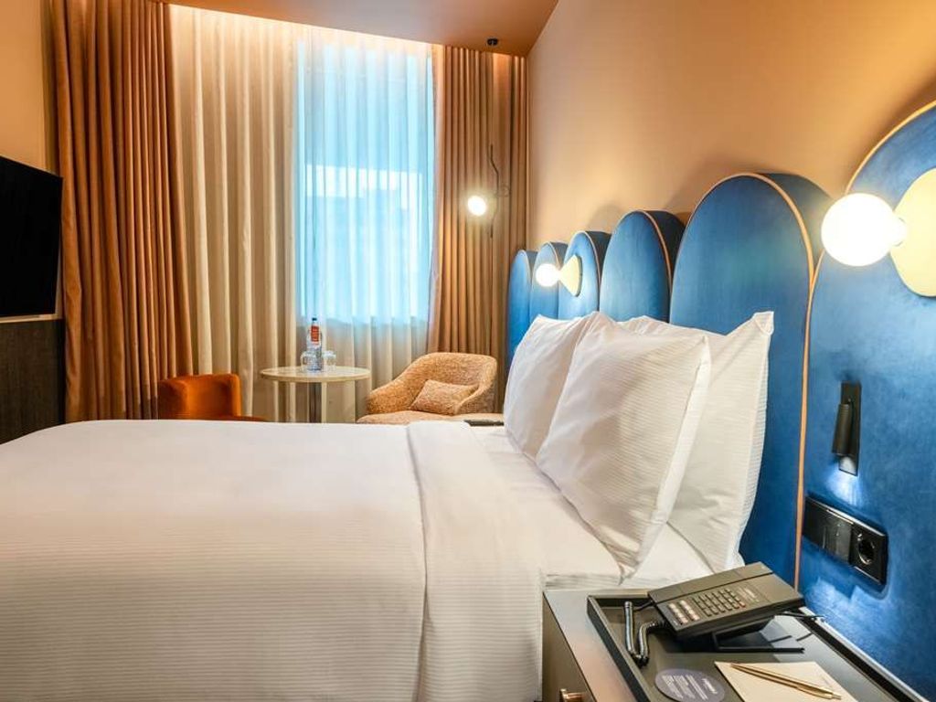 Cenica Porto Hotel Curio Collection by Hilton