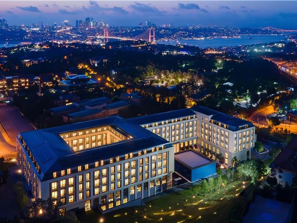 Altunizade Suites Istanbul Curio Collection by Hilton