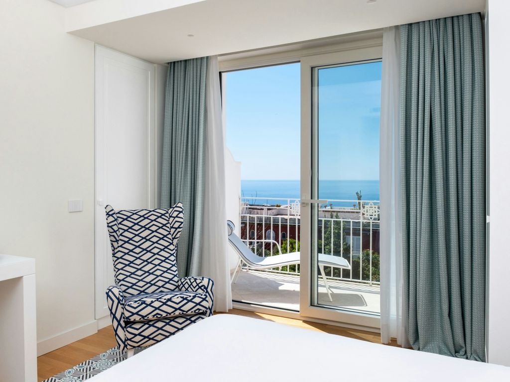 A LUXURY COLLECTION HOTEL PAZZIELLA
