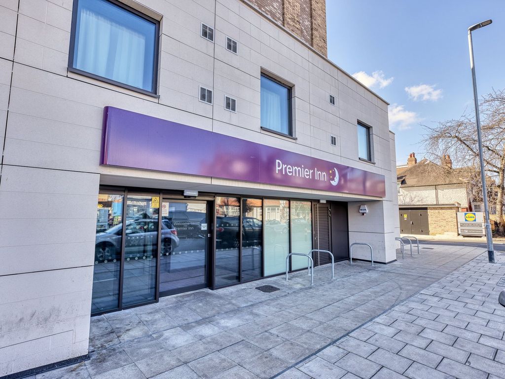 Premier Inn London Tooting