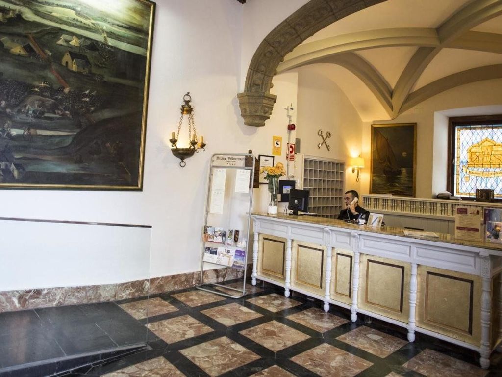 PALACIO VALDERRABANOS