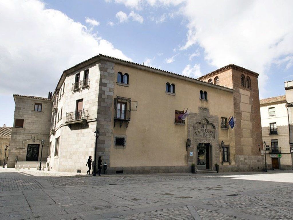 PALACIO VALDERRABANOS