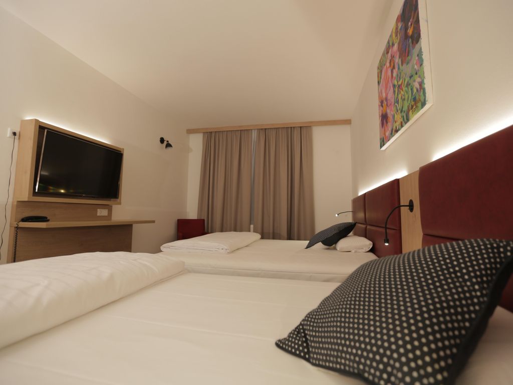 Galeria Airport Hotel