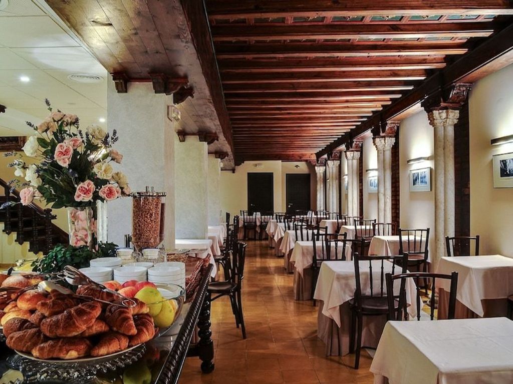 Hotel Murillo