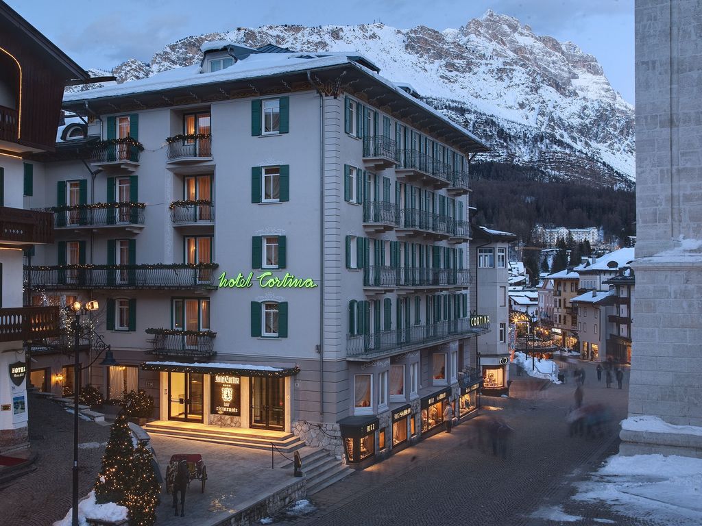 Cortina