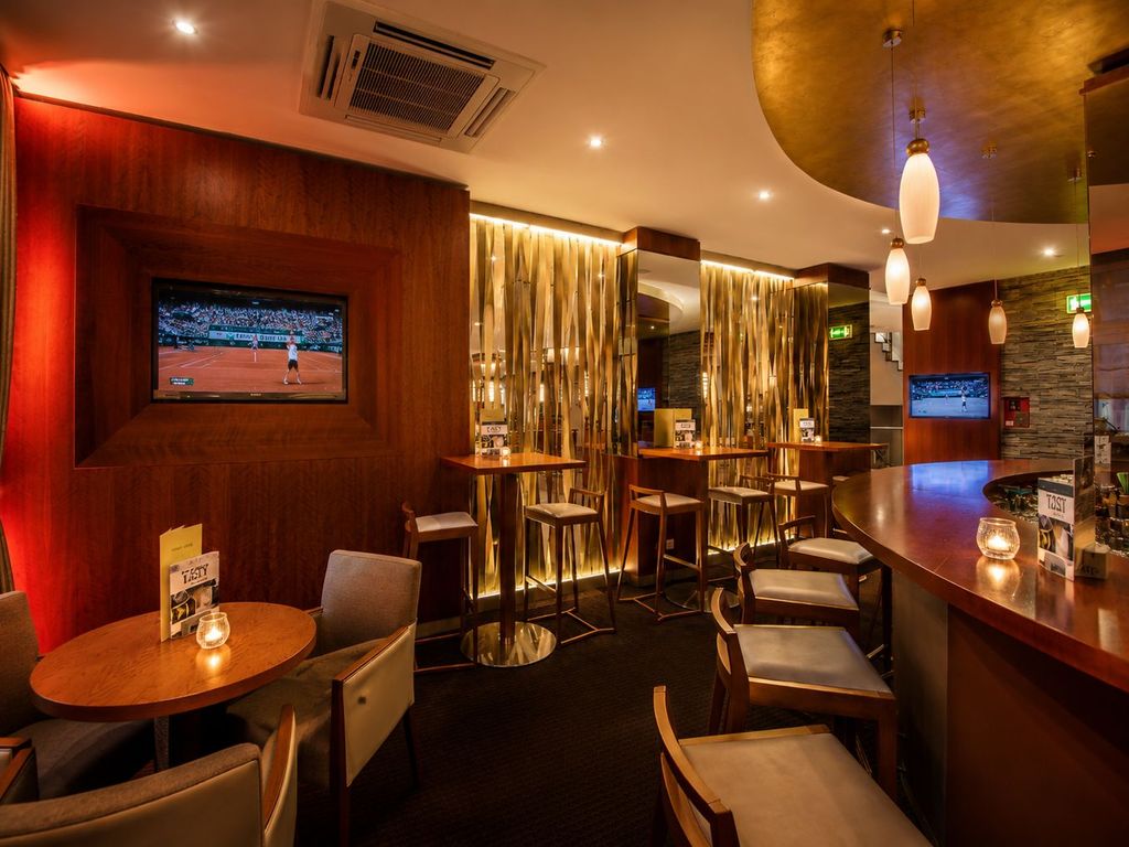 Best Western Plus Delta Park