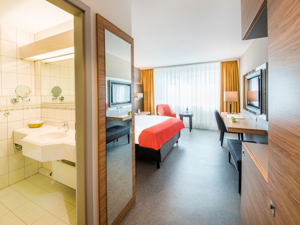 Best Western Plus Delta Park