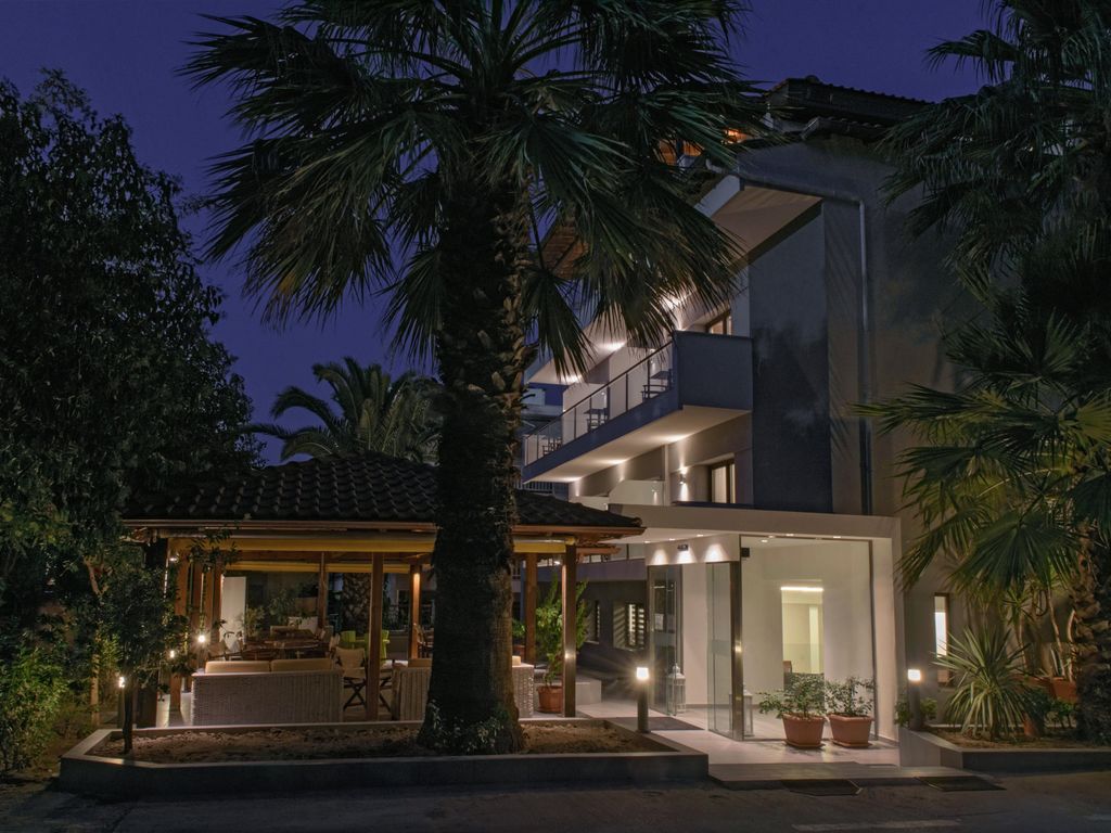 Gkeea Hotel