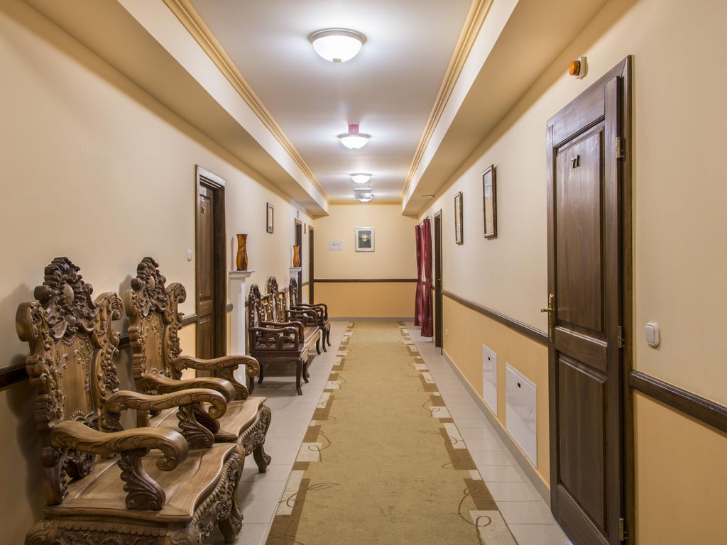 Fried Castle Hotel Resort