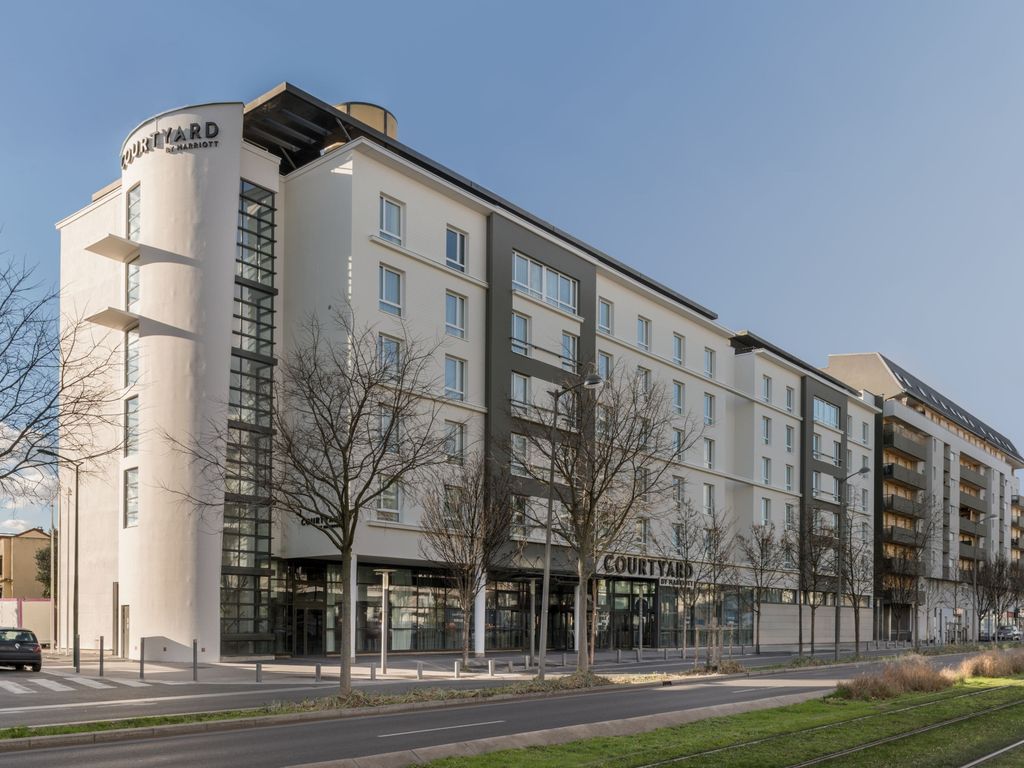 Courtyard by Marriott Paris La Defense West-Colombes