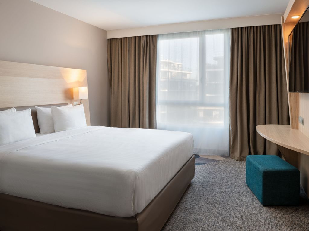 Courtyard by Marriott Paris La Defense West-Colombes