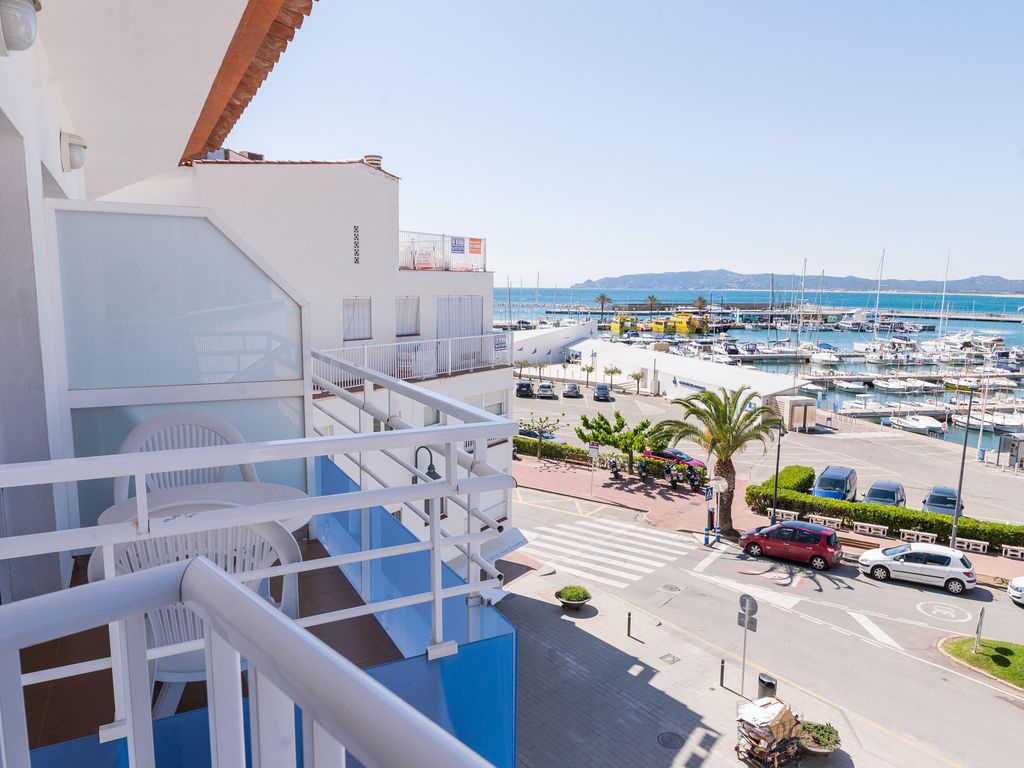 Hotel & Diving Les Illes