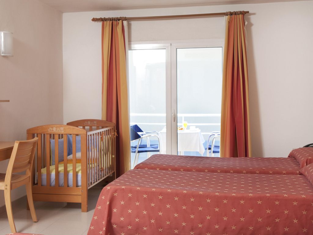 Hotel & Diving Les Illes