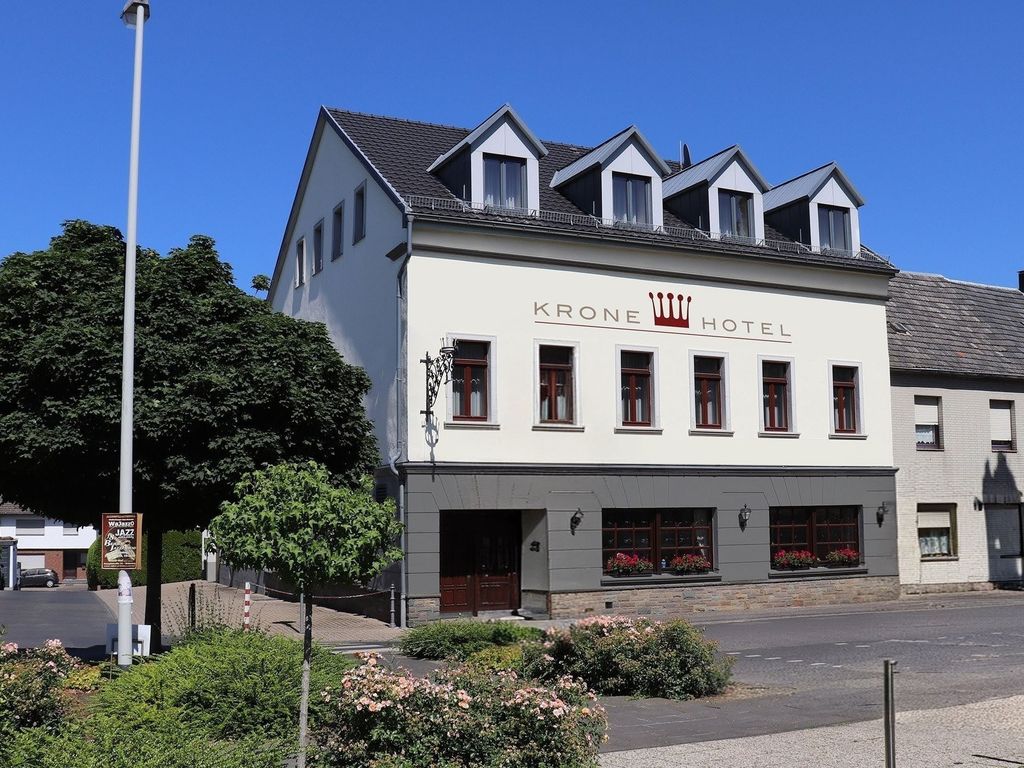 Zur Krone Hotel
