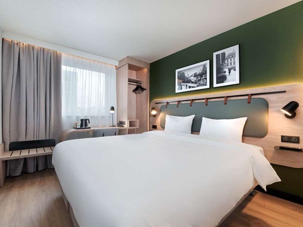 Campanile PRIME - Paris Pantin