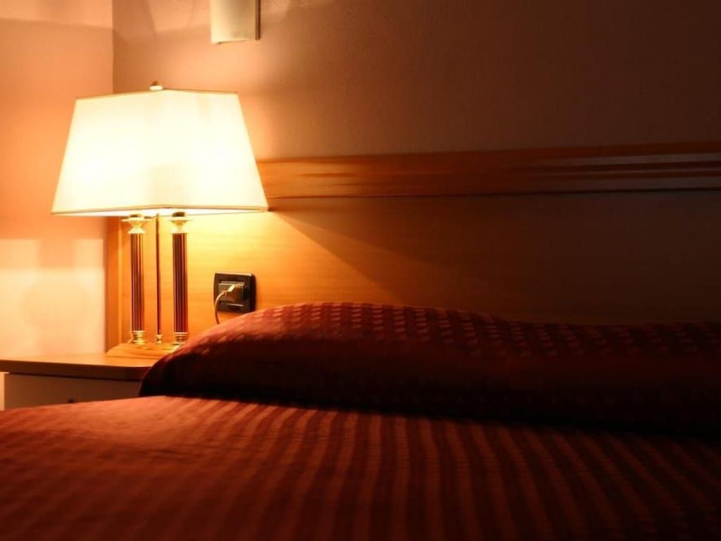 Air Hotel
