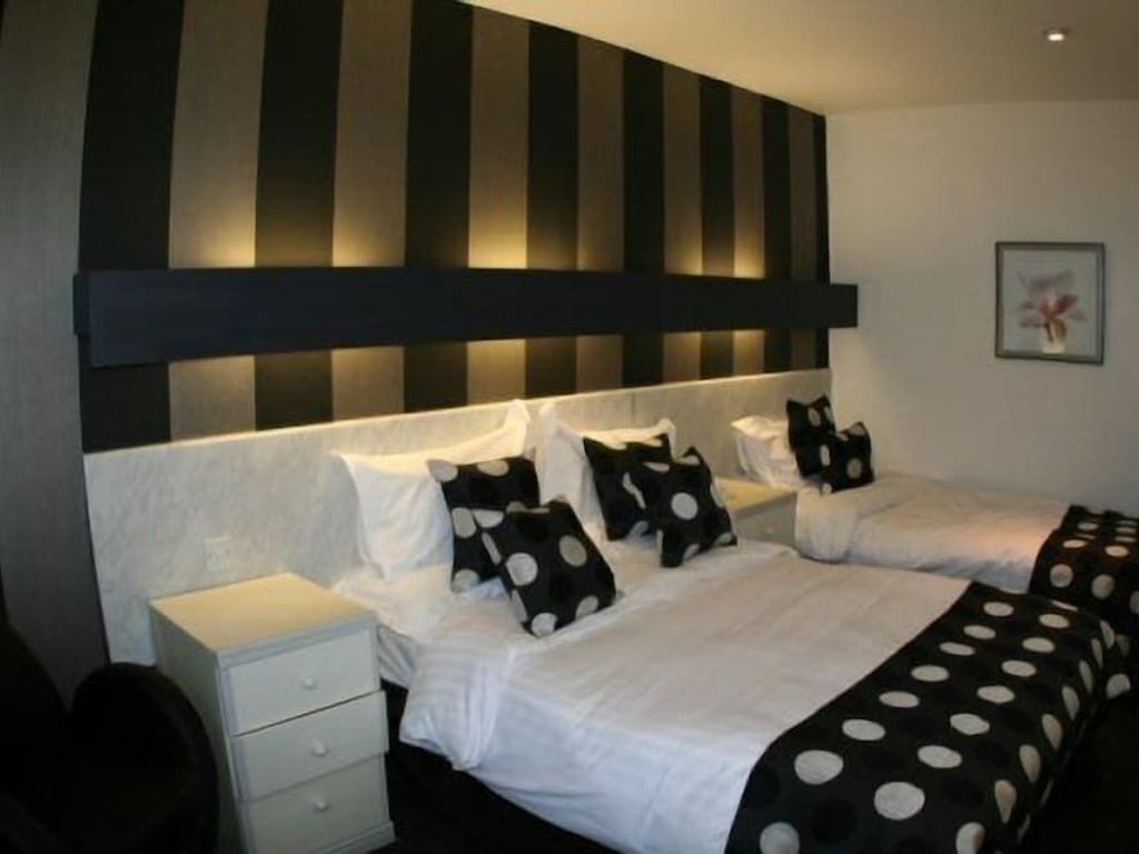 Inn On The Prom Hotel
