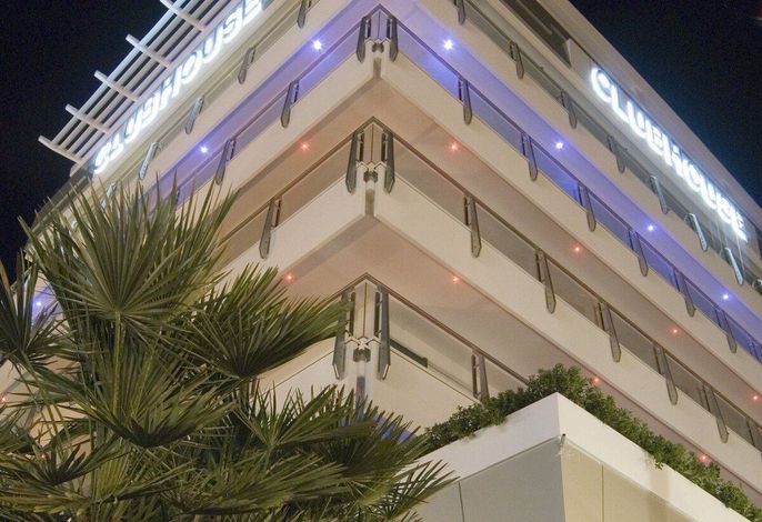 Club House Hotel