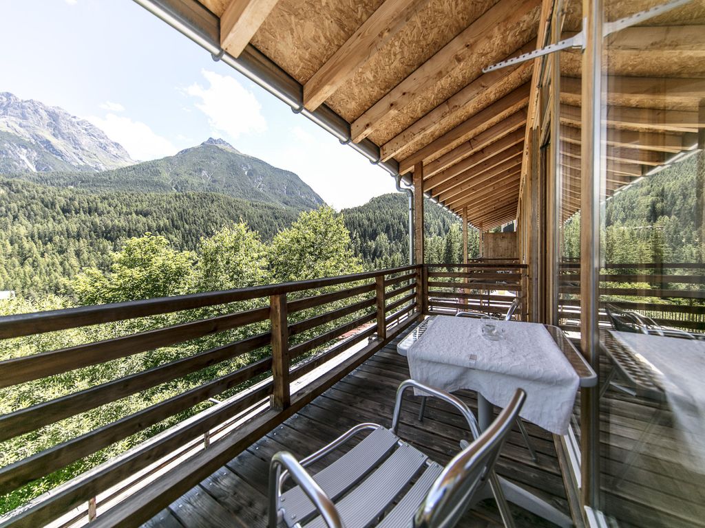 Hotel Arnica Scuol – Adults Only