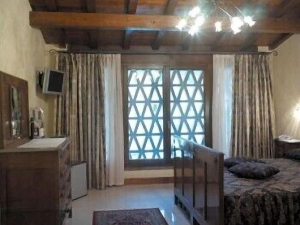 Monte Tondo Bed & Breakfast