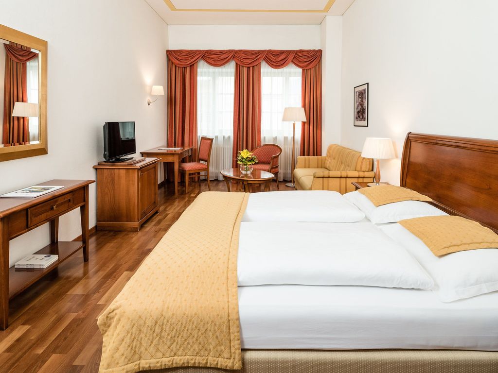 Lilie Hotel Restaurant