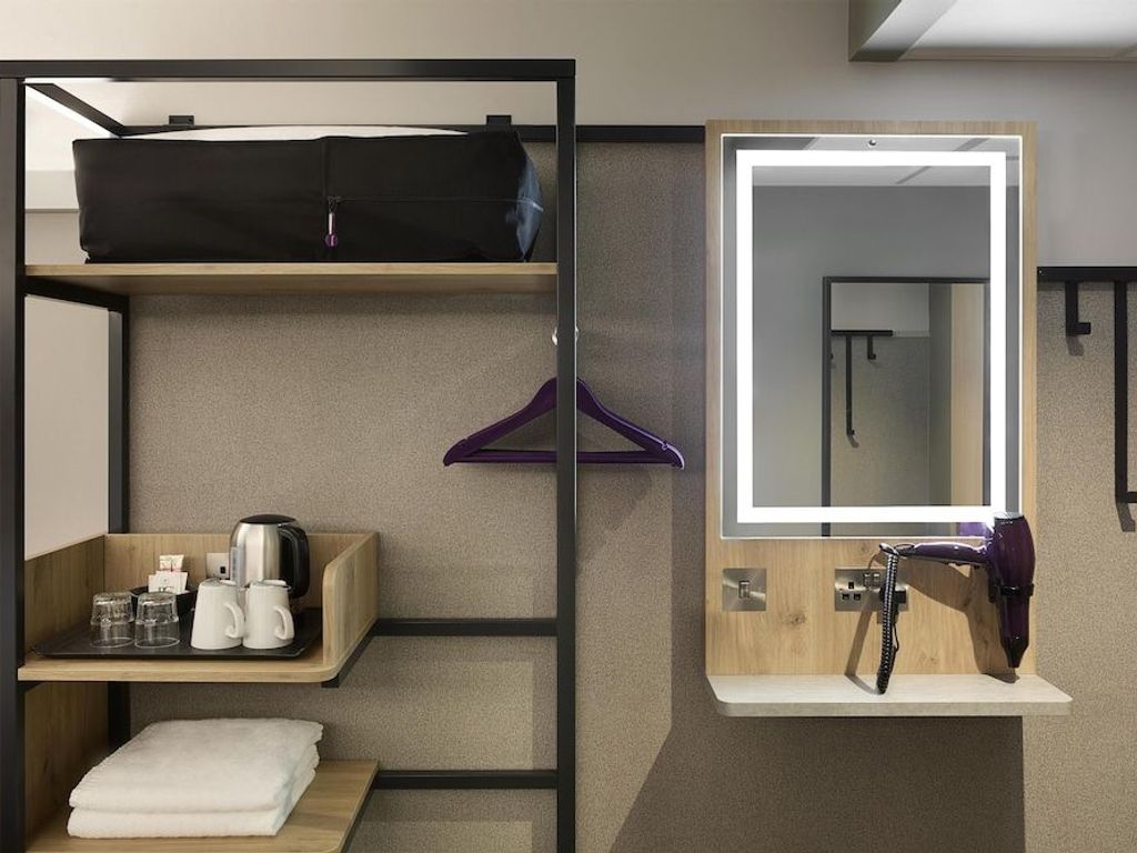 Premier Inn Warrington Central North