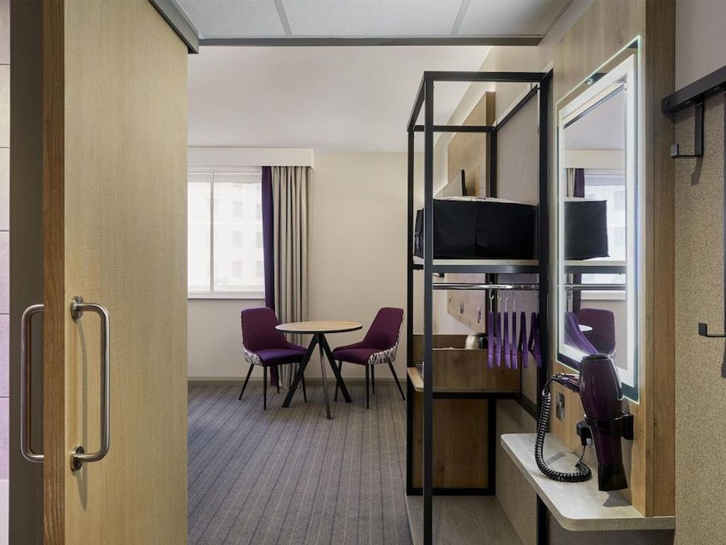 Premier Inn Warrington Central North