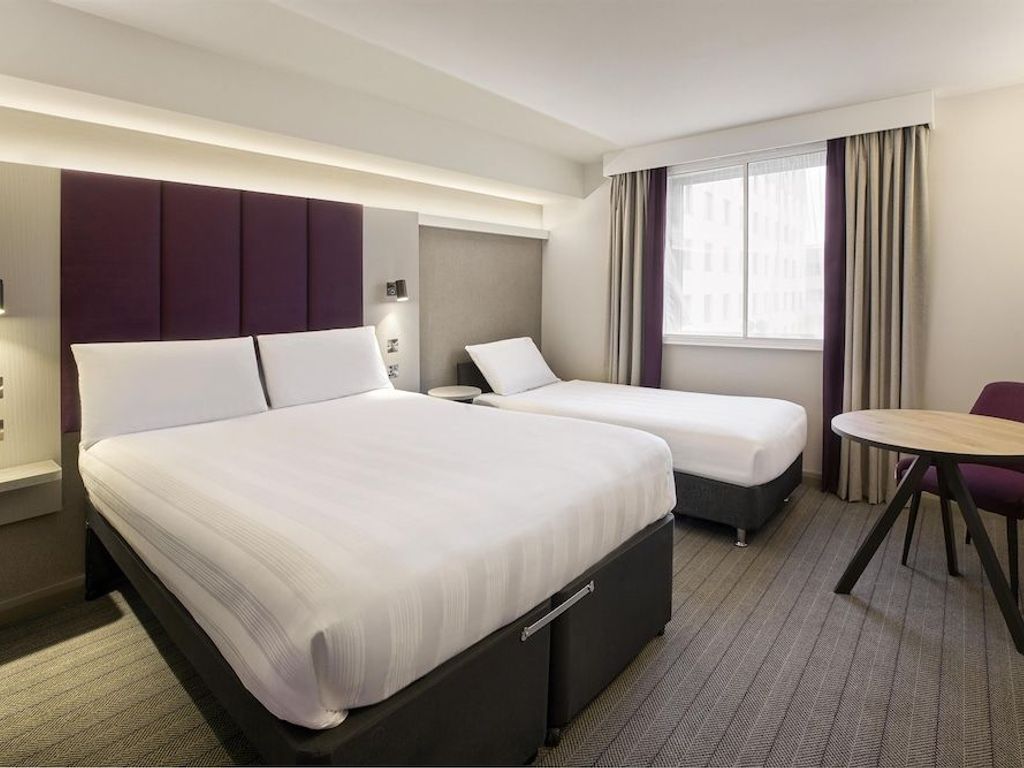 Premier Inn Warrington Central North
