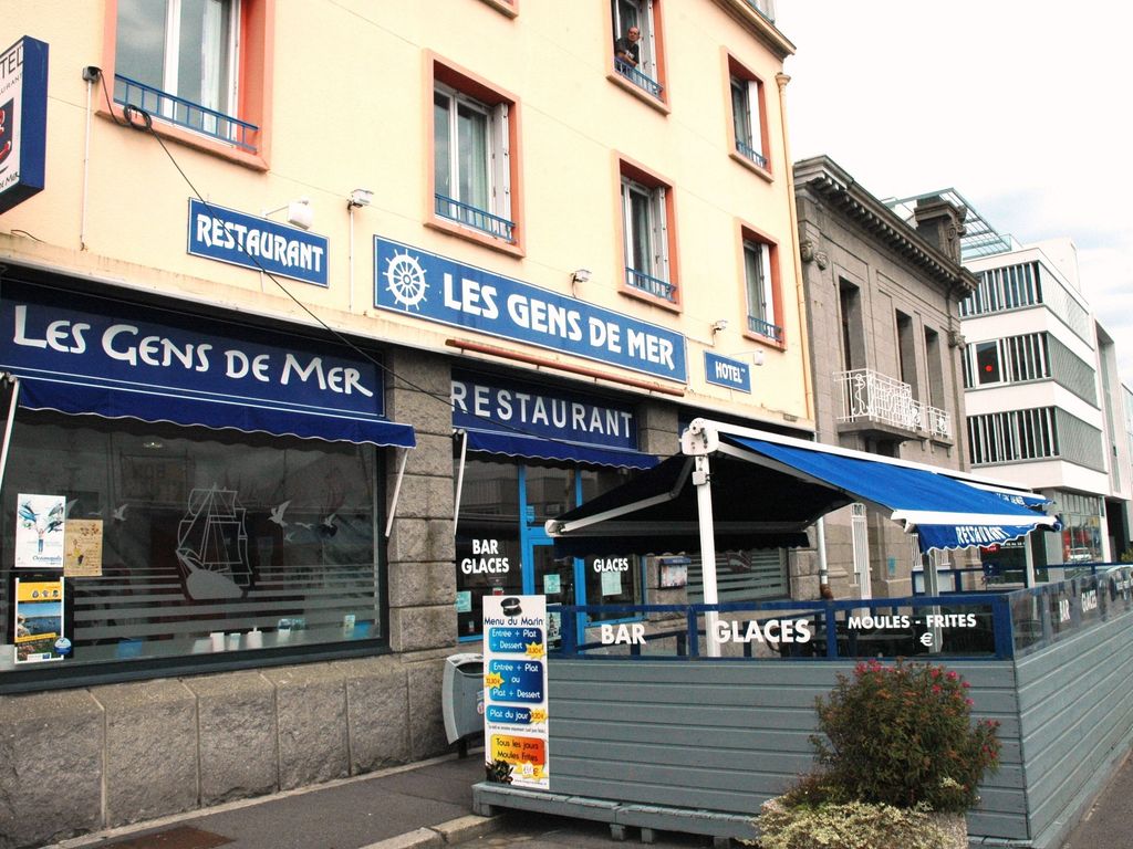 Les Gens De Mer Brest