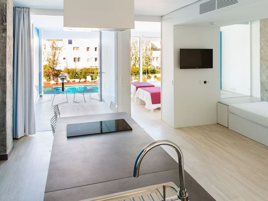 Ebano Hotel Apartments & Spa