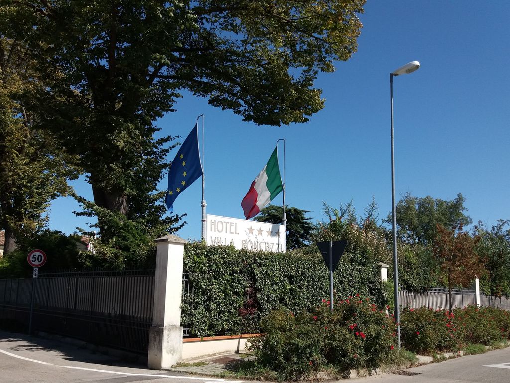 Relais Villa Roncuzzi