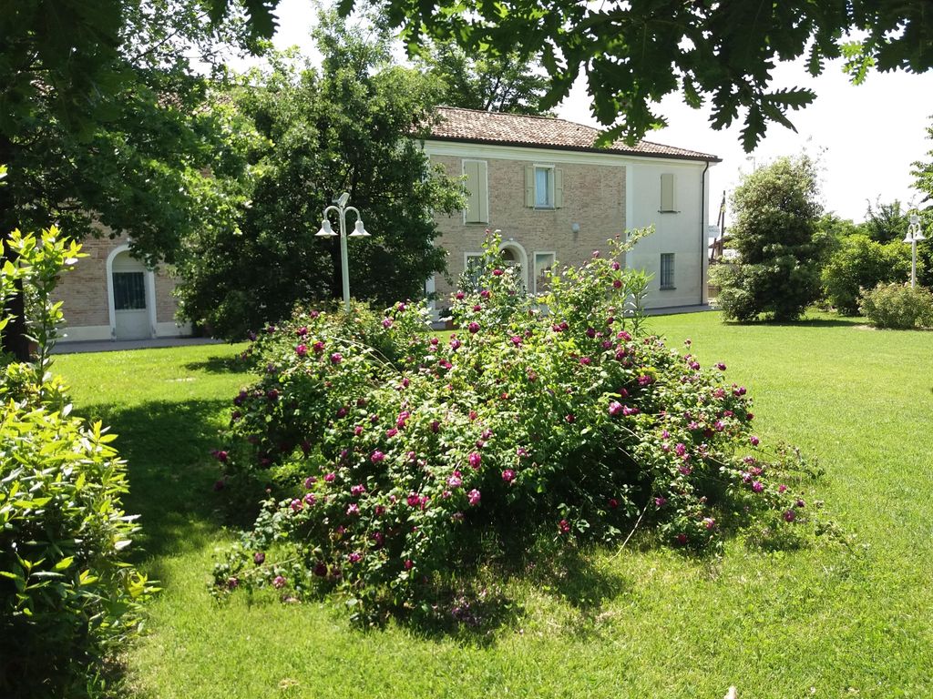 Relais Villa Roncuzzi