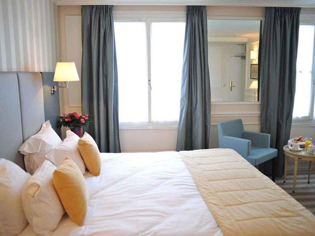 Hotel De L'Universite