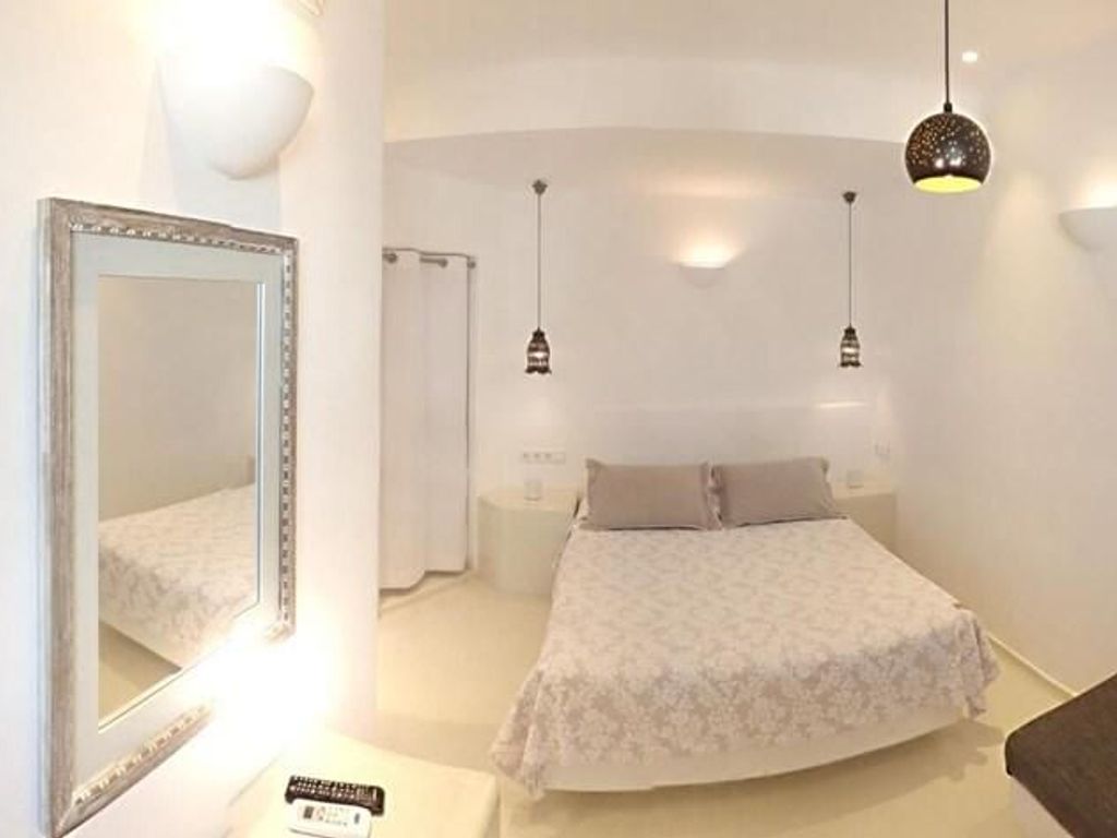 Tataki Hotel