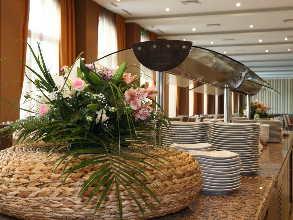 Iaki Conference & Spa Hotel